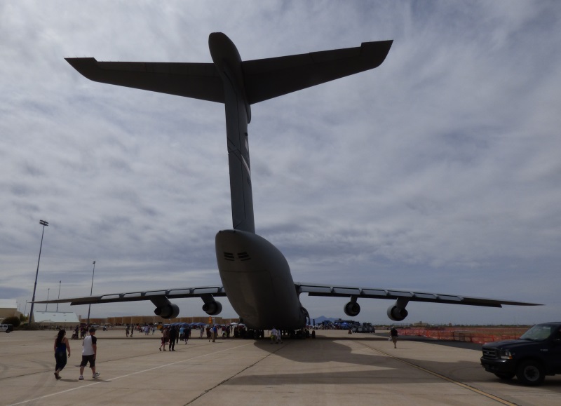 Lockheed C-141 Starlifter & C-5 Galaxy