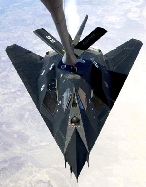 F-117 Nighthawk tanks up