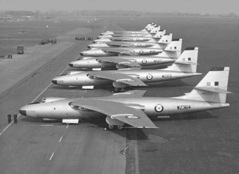 Vickers Valiant B.1s on the flightline